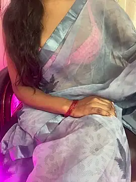 Snapshot of sweet-ananya23 chatting on 25, 9, 2025 sweet-ananya23 online show from 25, 9, 2025