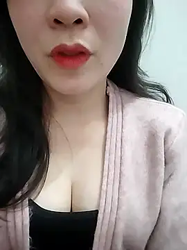 Snapshot of Girl_Shy2000 chatting on 7, 1, 2026 Girl Shy2000 online show from 7, 1, 2026