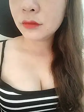 Girl Shy2000 online show from 5, 5, 2026