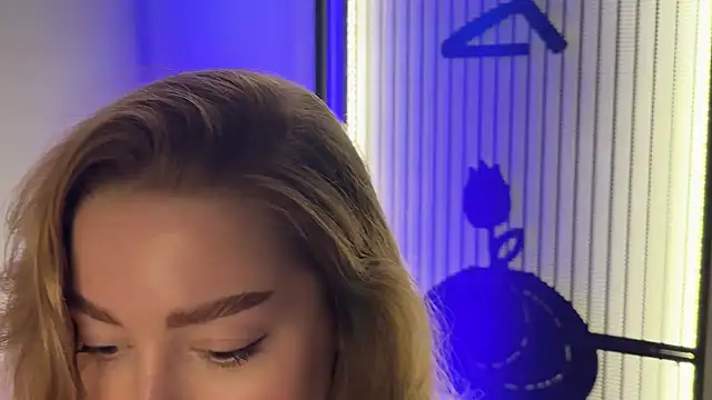 Fynariss online show from 24, 10, 2025