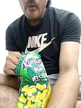 Snapshot of Ilhaamgrey chatting on 28, 10, 2025 Ilhaamgrey online show from 28, 10, 2025