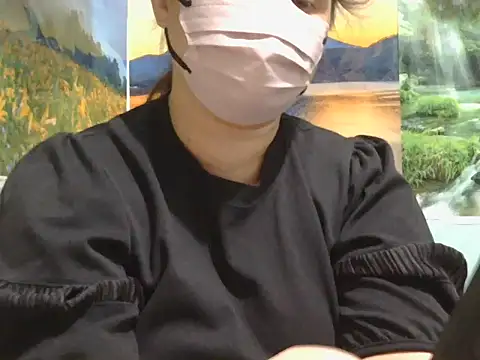 Snapshot of Kimkhaepretty chatting on 13, 10, 2025 Kimkhaepretty online show from 13, 10, 2025