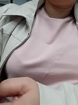 Snapshot of Kimkhaepretty chatting on 29, 10, 2025 Kimkhaepretty online show from 29, 10, 2025