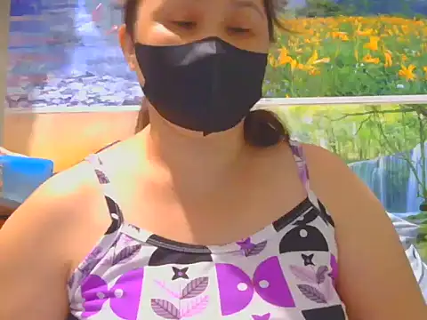 Snapshot of Kimkhaepretty chatting on 16, 11, 2025 Kimkhaepretty online show from 16, 11, 2025