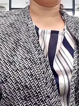 Snapshot of Kimkhaepretty chatting on 24, 11, 2025 Kimkhaepretty online show from 24, 11, 2025