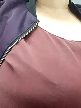 Snapshot of Kimkhaepretty chatting on 17, 12, 2025 Kimkhaepretty online show from 17, 12, 2025