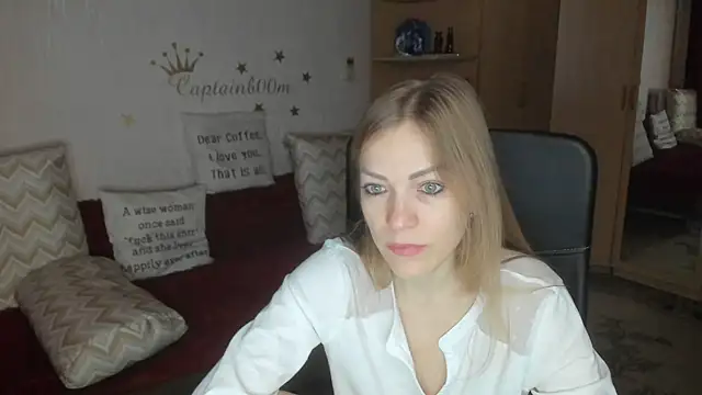 Snapshot of Tiffany_Bates chatting on 3, 10, 2025 Tiffany Bates online show from 3, 10, 2025