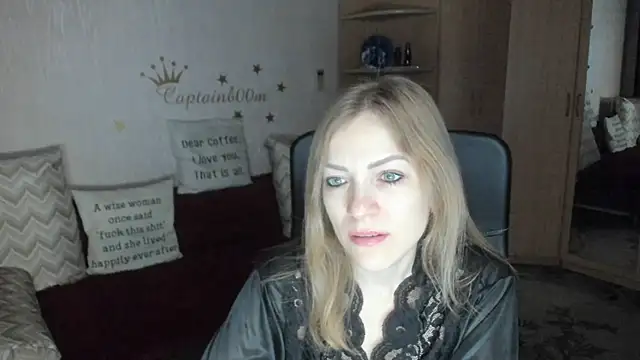 Snapshot of Tiffany_Bates chatting on 15, 10, 2025 Tiffany Bates online show from 15, 10, 2025