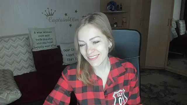 Snapshot of Tiffany_Bates chatting on 5, 11, 2025 Tiffany Bates online show from 5, 11, 2025