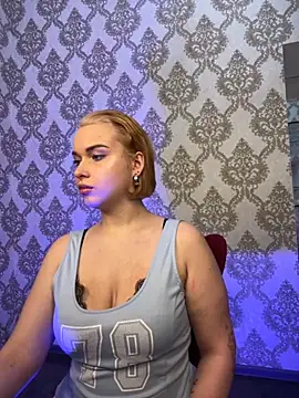 Snapshot of Angela_Coy chatting on 26, 10, 2025 Angela Coy online show from 26, 10, 2025