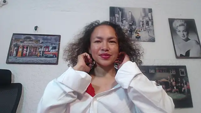 Snapshot of venus_lov9 chatting on 6, 10, 2025 venus lov9 online show from 6, 10, 2025