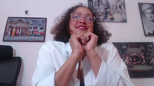 Snapshot of venus_lov9 chatting on 7, 10, 2025 venus lov9 online show from 7, 10, 2025