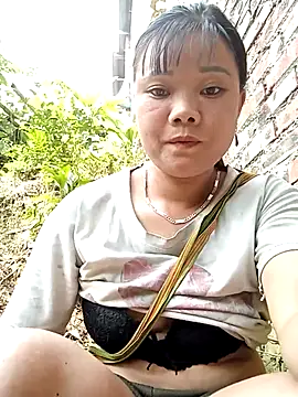 Snapshot of Samyy_xx chatting on 8, 10, 2025 Samyy xx online show from 8, 10, 2025