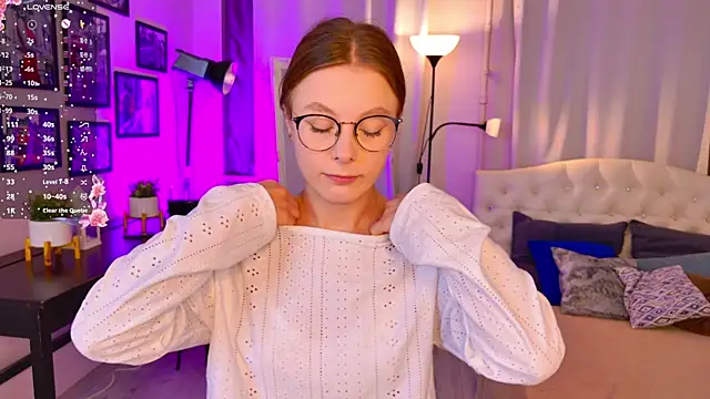 Snapshot of Bubblegum_Babe_ chatting on 19, 10, 2025 Bubblegum Babe online show from 19, 10, 2025