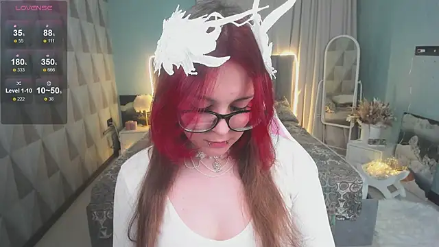 Snapshot of Monaco_Sun chatting on 4, 11, 2025 Monaco Sun online show from 4, 11, 2025