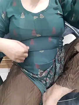 Snapshot of Anchal-si chatting on 3, 10, 2025 Anchal-si online show from 3, 10, 2025