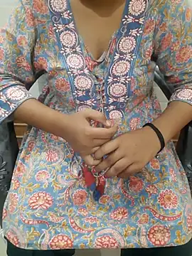 Snapshot of Minakshi_677 chatting on 1, 10, 2025 Minakshi 677 online show from 1, 10, 2025