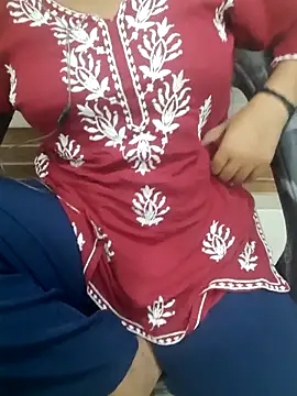 Snapshot of Minakshi_677 chatting on 2, 10, 2025 Minakshi 677 online show from 2, 10, 2025