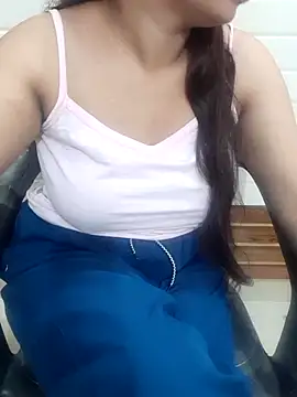 Snapshot of Minakshi_677 chatting on 7, 10, 2025 Minakshi 677 online show from 7, 10, 2025