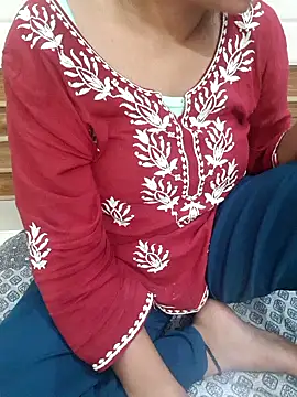 Snapshot of Minakshi_677 chatting on 15, 10, 2025 Minakshi 677 online show from 15, 10, 2025