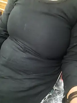 Snapshot of Minakshi_677 chatting on 17, 10, 2025 Minakshi 677 online show from 17, 10, 2025