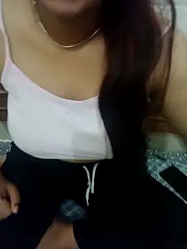 Snapshot of Minakshi_677 chatting on 2, 11, 2025 Minakshi 677 online show from 2, 11, 2025