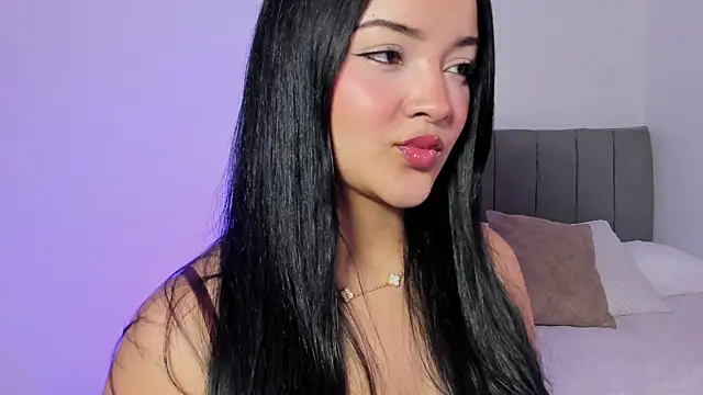 Snapshot of EmmaBlossom chatting on 23, 7, 2026 EmmaBlossom online show from 23, 7, 2026
