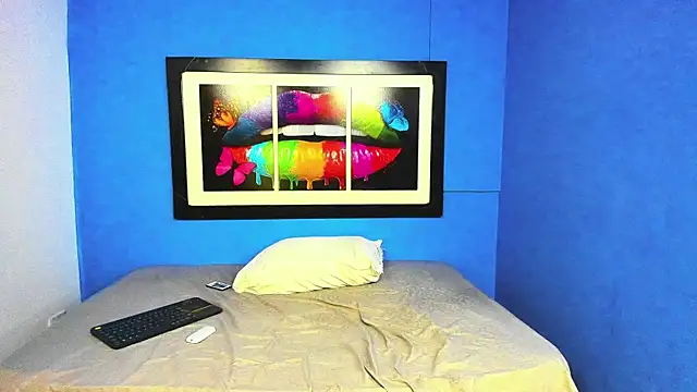 Snapshot of loversvalery chatting on 11, 10, 2025 loversvalery online show from 11, 10, 2025