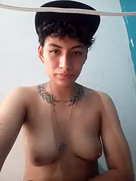 Snapshot of Owen_tomboy chatting on 20, 10, 2025 Owen tomboy online show from 20, 10, 2025