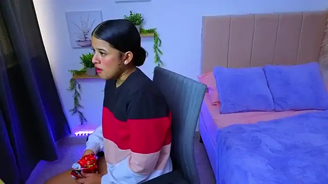 Snapshot of pequitasmedusa9 chatting on 2, 10, 2025 pequitasmedusa9 online show from 2, 10, 2025