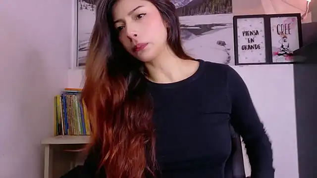 Snapshot of Adrianna5_ chatting on 26, 4, 2026 Adrianna5 online show from 26, 4, 2026