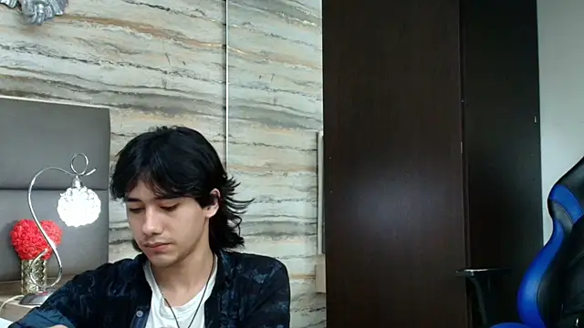 Snapshot of Lovers_21 chatting on 1, 4, 2026 Lovers 21 online show from 1, 4, 2026