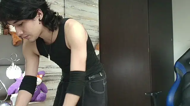 Snapshot of Lovers_21 chatting on 5, 4, 2026 Lovers 21 online show from 5, 4, 2026