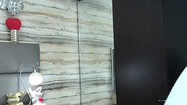 Snapshot of Lovers_21 chatting on 10, 4, 2026 Lovers 21 online show from 10, 4, 2026