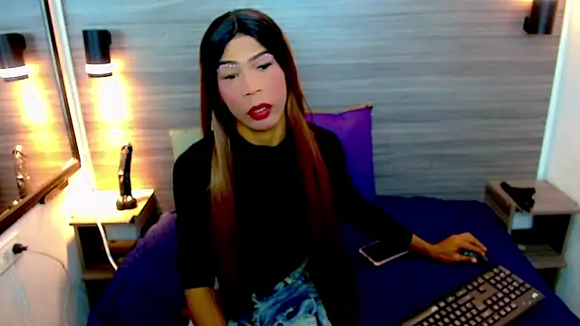 Snapshot of katherine_x1 chatting on 21, 10, 2025 katherine x1 online show from 21, 10, 2025