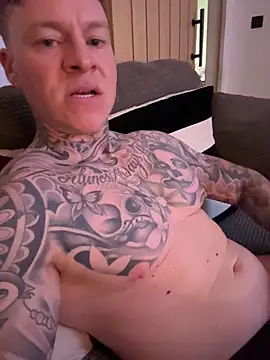 TeasySam online show from 4, 4, 2026