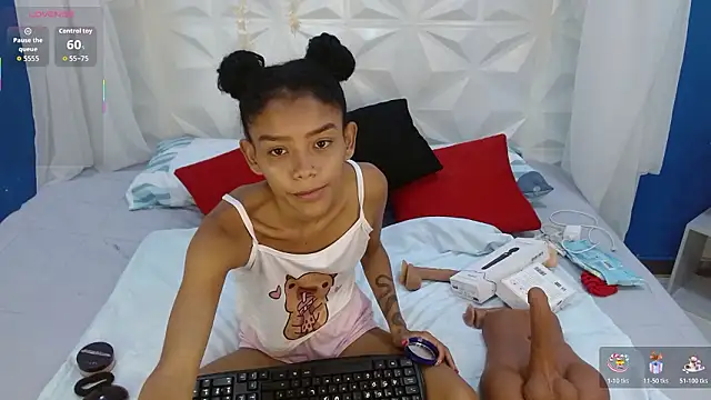 Snapshot of adisson_petite1 chatting on 1, 2, 2026 adisson petite1 online show from 1, 2, 2026