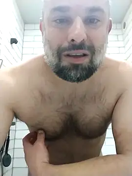 Snapshot of CristalDad chatting on 17, 10, 2025 CristalDad online show from 17, 10, 2025