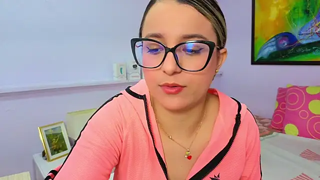 Snapshot of katiaa_lovv chatting on 20, 4, 2026 katiaa lovv online show from 20, 4, 2026