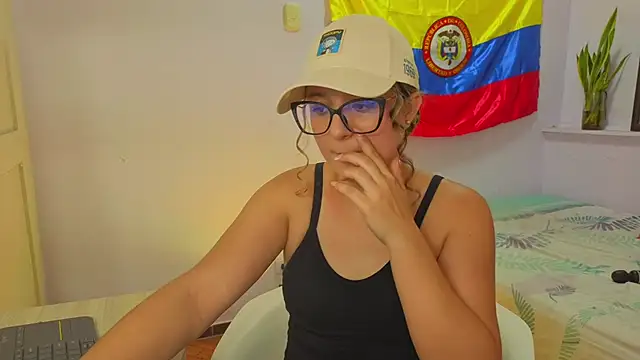 Snapshot of katiaa_lovv chatting on 22, 5, 2026 katiaa lovv online show from 22, 5, 2026