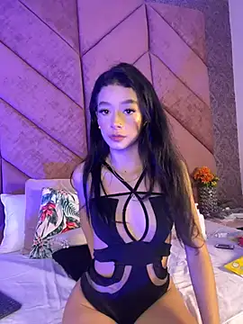 Snapshot of ChloeRosses chatting on 14, 3, 2026 ChloeRosses online show from 14, 3, 2026