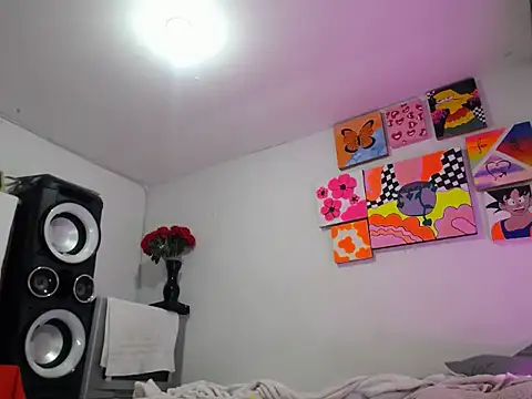 Snapshot of Nahomyyy chatting on 11, 10, 2025 Nahomyyy online show from 11, 10, 2025