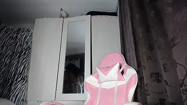 Nahomyyy online show from 31, 3, 2026