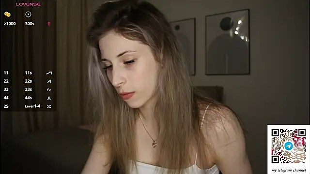 Snapshot of magnificent_Destiny chatting on 5, 4, 2026 magnificent Destiny online show from 5, 4, 2026