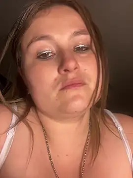 BuzzBunni69 online show from 6, 2, 2026