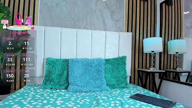 Nyra 18 online show from 15, 11, 2025