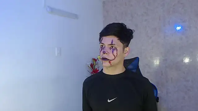 Snapshot of Aaron_Foxxx chatting on 23, 10, 2025 Aaron Foxxx online show from 23, 10, 2025