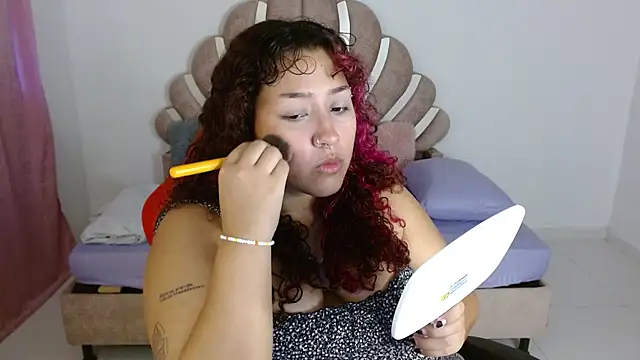 BlueeVelvet online show from 4, 10, 2025