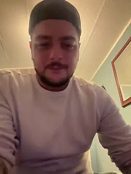 latenightguy online show from 18, 6, 2026