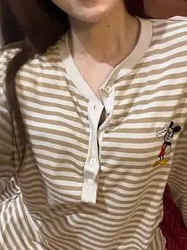 Snapshot of Quynhbabysexy chatting on 27, 3, 2026 Quynhbabysexy online show from 27, 3, 2026